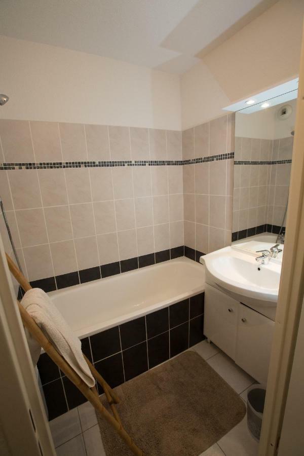 A.M.L Appartement Caudry Buitenkant foto