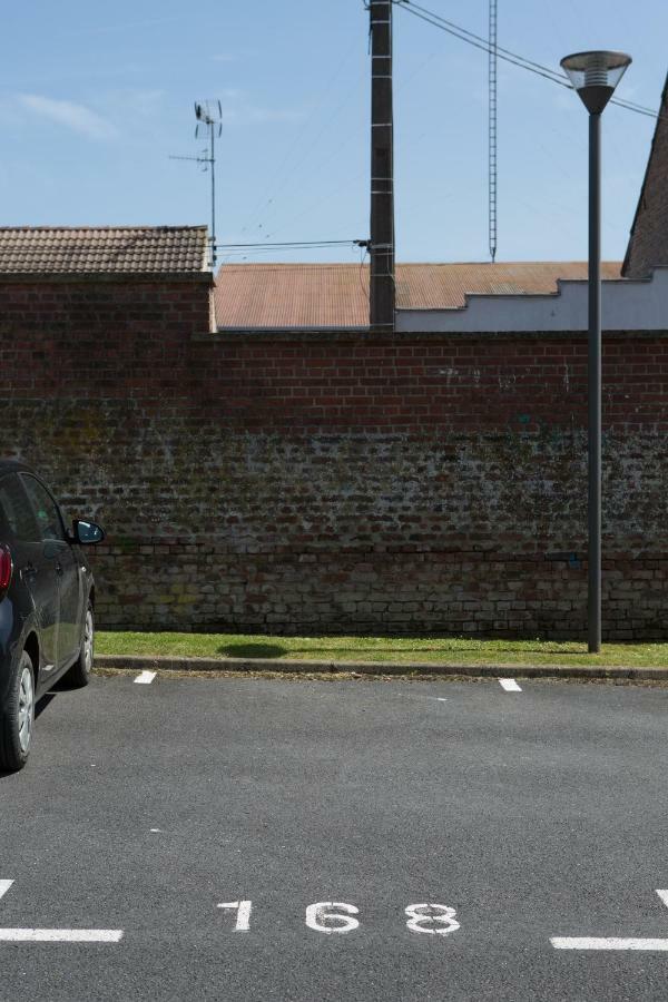 A.M.L Appartement Caudry Buitenkant foto